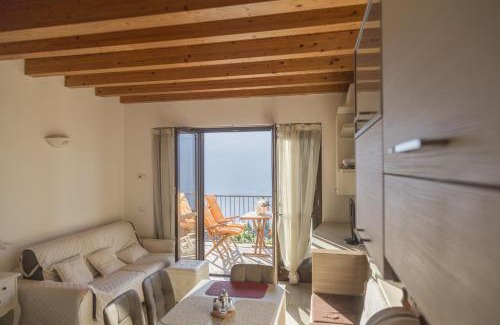 Pieve Apartment | La Quiete 61 Balcony Lux