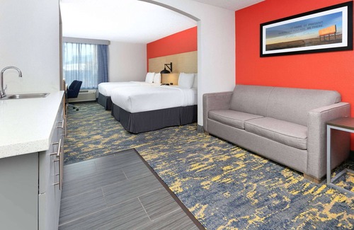 Las Colinas Hotel | La Quinta Inn & Suites by Wyndham Dallas - Las Colinas