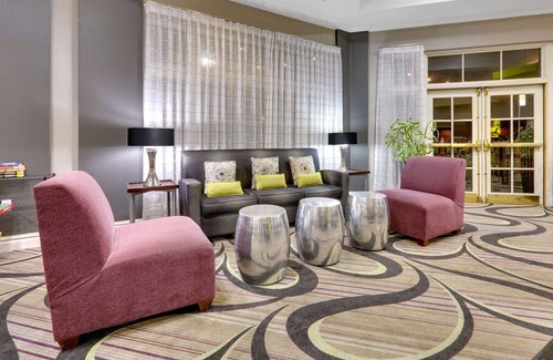 North Dallas Hotel | La Quinta Inn & Suites by Wyndham Dallas North Central