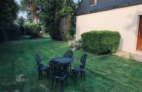 Noyal-Muzillac Apartment | La Rochelière - peace and quiet by the sea in Southern Brittany