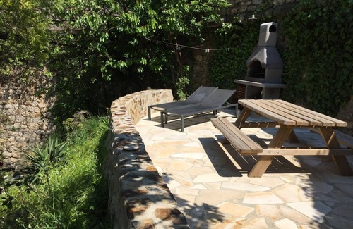 Vieussan House | La Roque-Riviere *NEW* Sleeps 6, Private River Beach, Stunning Views