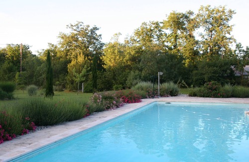 Cahuzac-sur-Vere House | La Roubert - Charming property and large swimming pool