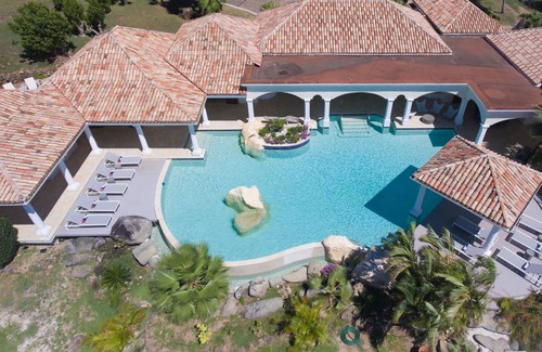 Les Terres Basses Villa | La Salamandre