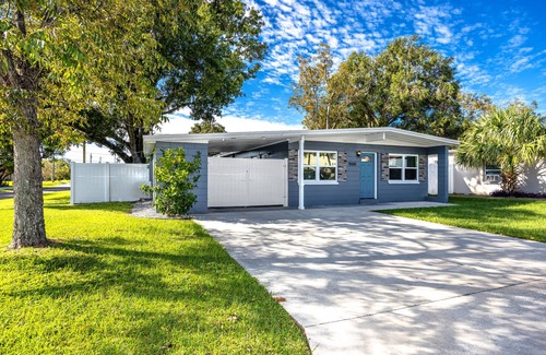 North Hyde Park House | La Salle Guest House