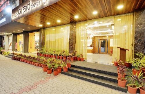 Bommasandra Hotel | La Sara Gateway