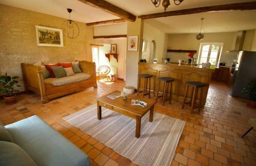 Nieul-sur-l'Autise House | LA SELLERIE: 4-star self-catering cottage with swimming pool in Vendée