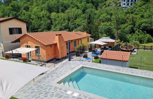 Casarza Ligure House | "LA SOPPRESSA" WITH HEATED POOL