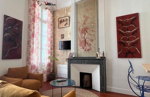 Ecusson Apartment | LA SUITE - Appartement Centre Historique