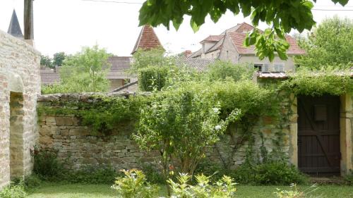 Bresse-sur-Grosne Bed & Breakfast | La Tour Carrée