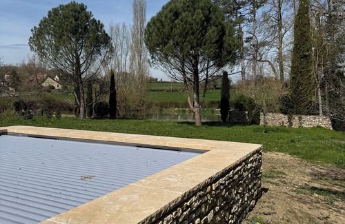 Chapaize House | La Tour Chapaize - Maison de charme de 300m2 avec piscine.