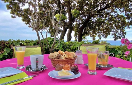 Bravone Bed & Breakfast | La Tour