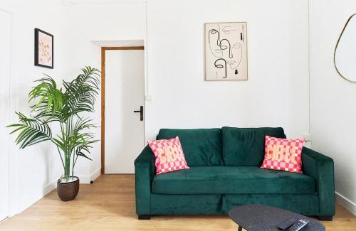 Cholet Apartment | La Trilogie Choletaise Netflix, Prime Video, Disney plus