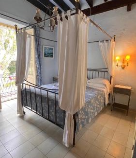 Ibiza City Centre House | La Ventana