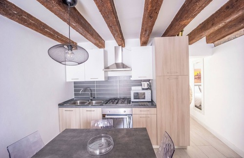 Castello Apartment | La Vida