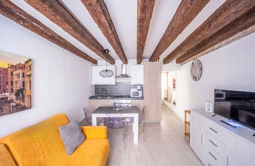 Castello Apartment | La Vida