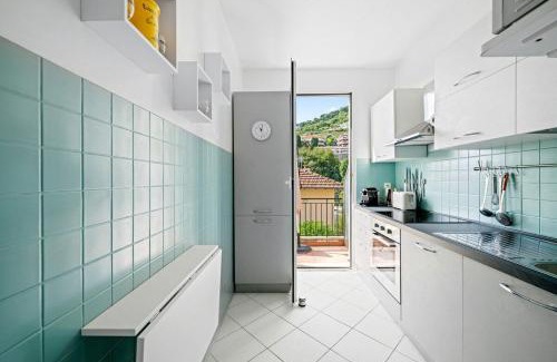 Menton Apartment | LA VILLA JULIA - Calme - Spacieux - Parking Privé - Climatisation