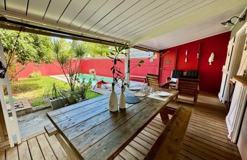 Grand Fond Villa | La Villa Libertalia avec piscine proche de la mer