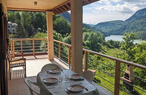 Corps House | Lac du Sautet (38). Vacation home - close to the Ecrins park.