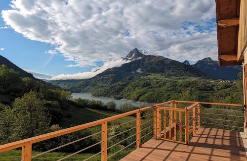 Corps House | Lac du Sautet (38). Vacation home - close to the Ecrins park.