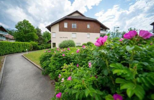 Saint-Eustache House | Lac et montagnes charmant appartement au calme pour 4 personnes