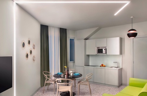 Naples City Centre Apartment | Lady Rose Privilege Suite