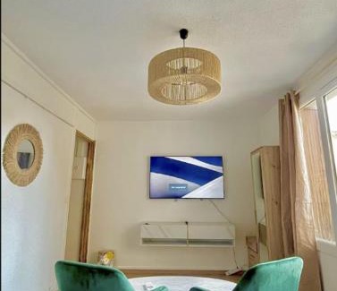 1st Arrondissement Apartment | Lafayette 2 - Elégant Studio Lumineux