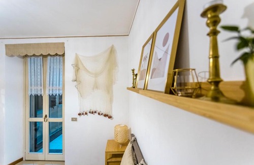 Varenna Apartment | Lago Azzurro Apartment
