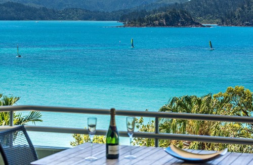 Hamilton Island House | Lagoon 202 on Hamilton Island