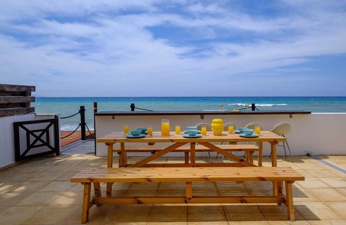 Ayia Marina Chrysochous House | Lagoon Blue Beach House by Nomads