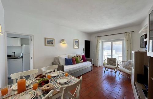 Praia da Luz Apartment | Lagos Ocean Breeze by Homing