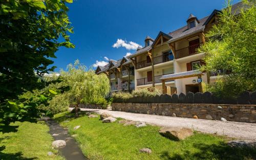 Saint-Lary-Soulan Apartment | Lagrange Vacances L'Ardoisière