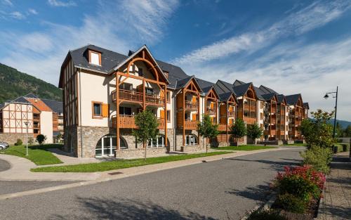 Bagneres-de-Luchon Apartment | Lagrange Vacances Le Belvédère
