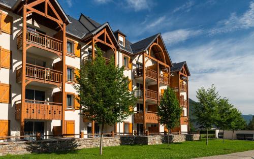 Bagneres-de-Luchon Apartment | Lagrange Vacances Le Belvédère