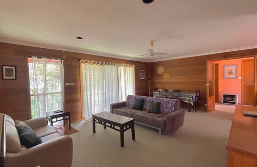 Erowal Bay House | Laguna Bungalow in Erowal Bay