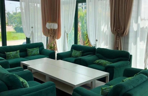 Constanta House | Laguna Residence