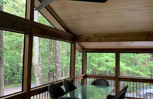 Wiley Cabin | Lake Burton Cabin for Rent