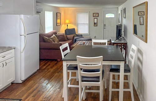 Afton House | Lake Days, BBQs & Fireside Nights: Afton Retreat