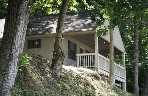 Logan Cabin | Lake Escape #2 in Hocking Hills