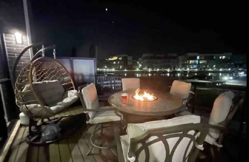 Innisfil Apartment | Lake Escape