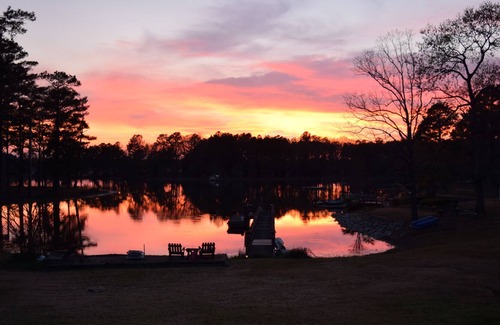 Chapin House | Lake Front Apartment on Lake Murray with an Excellent Quiet Cove!