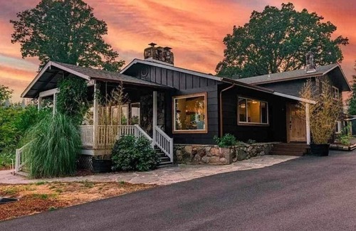 Cottage Grove House | Lake Front bright home with office, wood stove and sauna