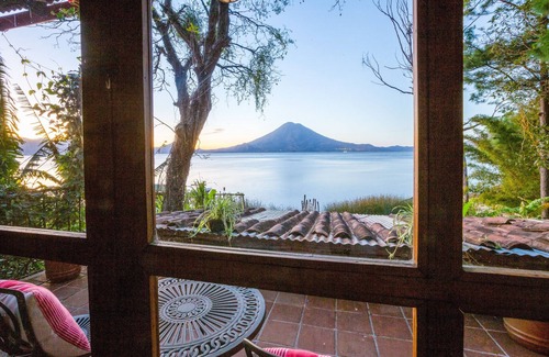 Santa Cruz La Laguna Ski Chalet | Lake Front Paradise/Nature & Mayan Culture Collide