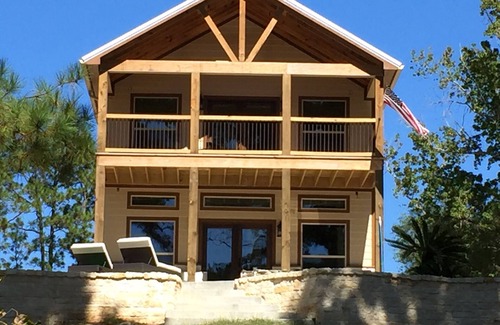 Brookeland House | Lake front home with swimming pool!