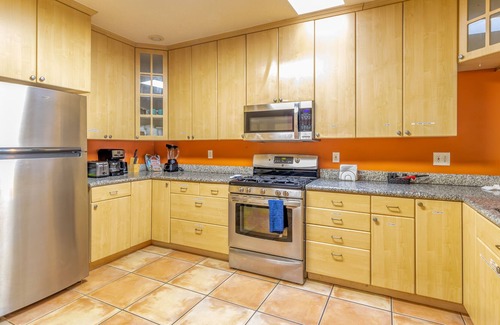 Egypt Lake-Leto House | Lake Front-Jacuzzi-Mini Golf-Exclusive