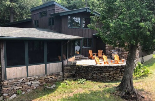 Saranac Lake House | Lake front, Lake view, Woods, Dock, Privacy, Pet-Friendly, Sleeps 8