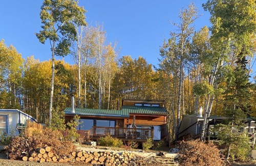 Moberly Lake Cottage | Lake front property