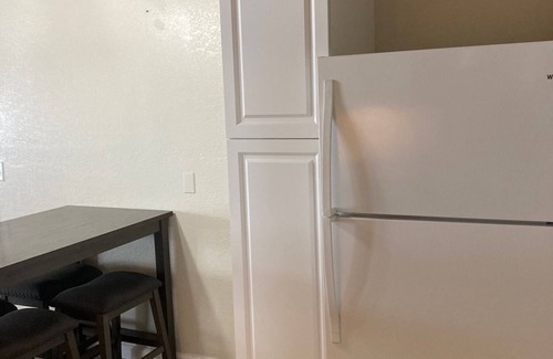 Dade City Apartment | Lake Front Retreat.Get away from it all and relax .away from the city lights