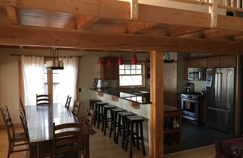 Victoria Beach Cottage | Lake Front Timber Frame, Hot Tub, Fireplace, *for bookings before Sept 5th.