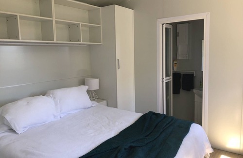 Lake Hawea Cabin | Lake Hawea Lakefront Cabin