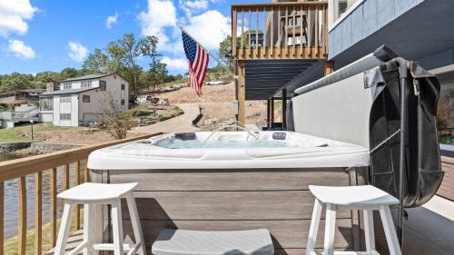 Lake Ozark House | Lake Home Oasis - Sleeps 18
